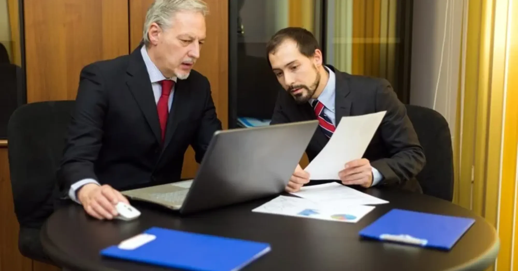 business-people-work-their-office_53419-3578 (1)